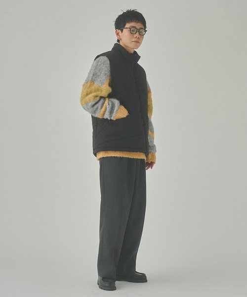YOEL(ヨエル)の「YOEL - Nylon padded vest / ナイロンパデットベスト(ベスト・メンズ・テラコッタ/ブラック・MEDIUM/LARGE)」の15枚目の写真
