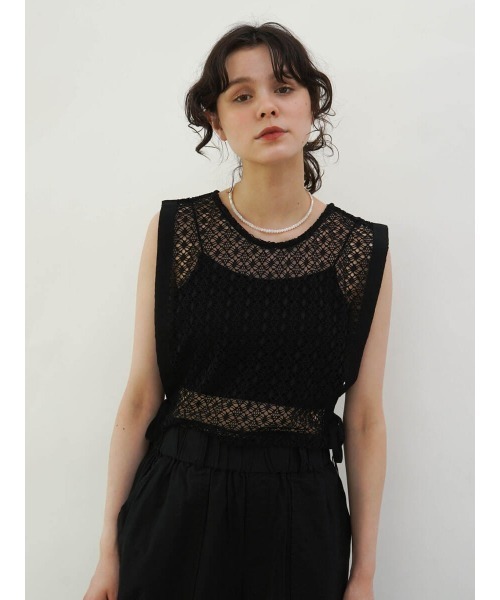 FIKA.(フィーカ)の「Ribbon open work knit vest(ベスト・レディース・オフホワイト/ブラック・MEDIUM)」の10枚目の写真