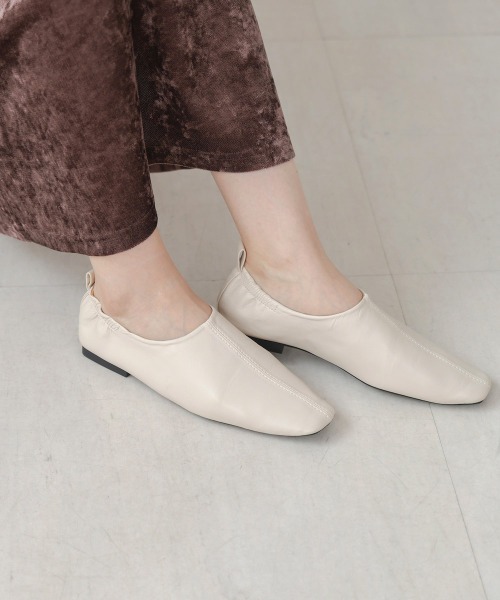 Bab（バブ）の「スクエアトゥシューズ（パンプス・レディース・アイボリー/ブラック/ブラウン・37/38）」の6枚目の写真