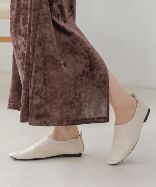 Bab（バブ）の「スクエアトゥシューズ（パンプス・レディース・アイボリー/ブラック/ブラウン・37/38）」の8枚目の写真