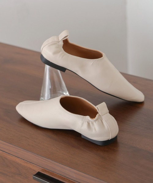 Bab（バブ）の「スクエアトゥシューズ（パンプス・レディース・アイボリー/ブラック/ブラウン・37/38）」の9枚目の写真