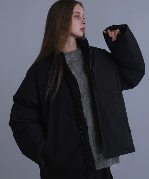 LILL（リル）の「【700フィルパワー】中綿ハイネックルーズスリーブパデッドジャケット（ダウンジャケット/コート・メンズ・ブラック/ライトグレー・XL/L/M/S）」の5枚目の写真