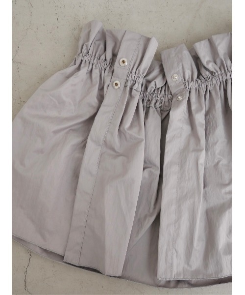 TRUNC(トランクエイティーエイト)の「3WAY Pearl Taffeta Skirt(スカート・レディース・ブラック/グレー・FREE)」の10枚目の写真