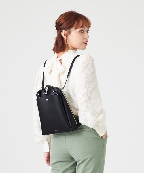 LA BAGAGERIE（ラバガジェリー）の「クイックチェンジ2WAYバッグ（トートバッグ・レディース・ピンク/レッド/マスタード/グレー/ブラック/ライトベージュ/カーキ・FREE）」の2枚目の写真