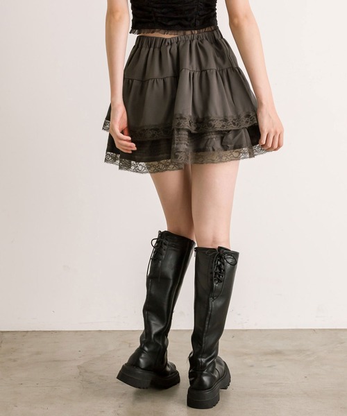 OLIVE des OLIVE(オリーブデオリーブ)の「【完売カラー再販開始!】裾レースティアードミニスカート(スカート・レディース・オフホワイト/チャコールグレー/グレイッシュベージュ・FREE)」の4枚目の写真