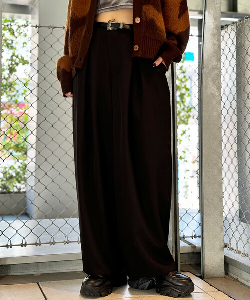 CIAOPANIC（チャオパニック）の「スーパータックワイドスラックス（スラックス・レディース・ネイビー/ブラック/チャコールグレー/ブラウン/アイボリー/グレー・LARGE/MEDIUM/38/40）」の18枚目の写真