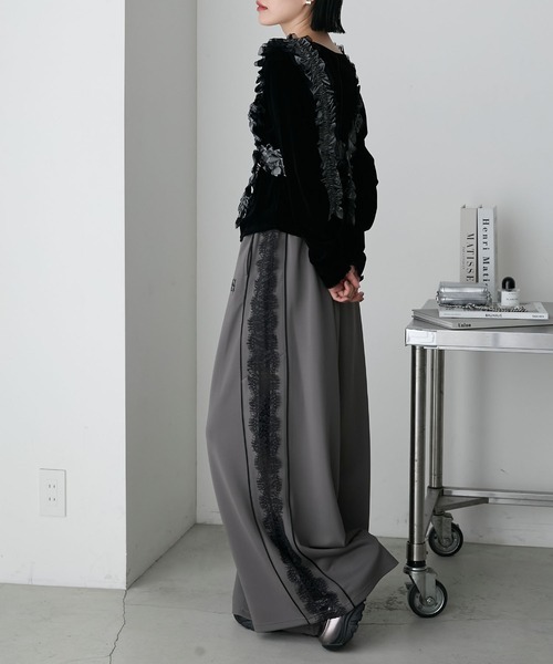 forksy.（フォルクシー）の「【forksy.】レースシアーラインワイドトラックパンツ/ジャージ（その他パンツ・レディース・ネイビー/ベージュ/チャコール/レッド・FREE）」の19枚目の写真