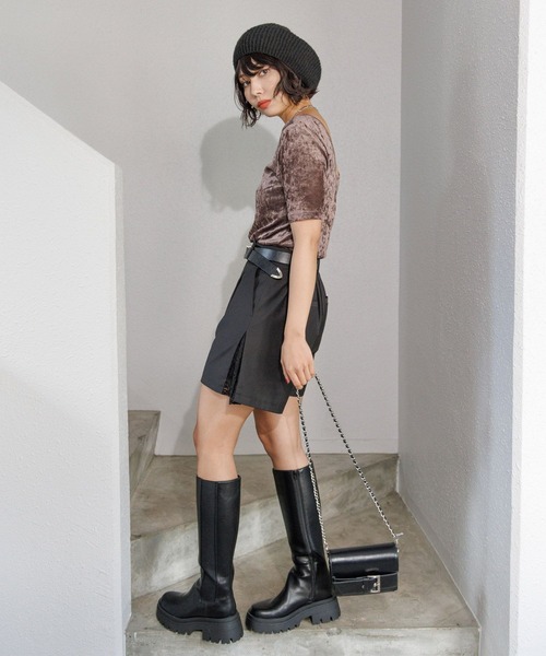 PAGEBOY(ページボーイ)の「シアーベロアルーズネックショートスリーブ(Tシャツ/カットソー・レディース・モカ/ブラウン/オフホワイト/ブラック・FREE)」の22枚目の写真