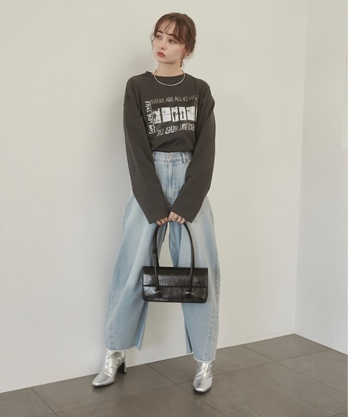 ANGIE(アンジー)の「フォト メタリック ロゴ ロンT(Tシャツ/カットソー・レディース・ホワイト×ゴールド/ホワイト×シルバー/ダークグレー・FREE)」の9枚目の写真