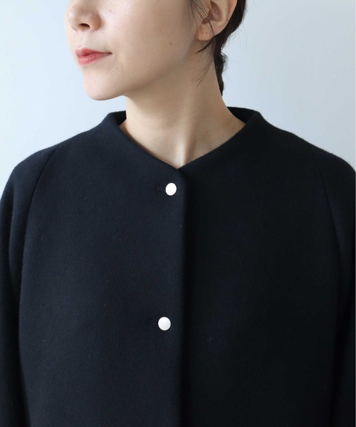 yuni（ユニ　）の「△super110 綾2重織ボトルネックコート（ノーカラージャケット・レディース・ブラック/グレー/ネイビー/ブラウン・FREE）」の20枚目の写真