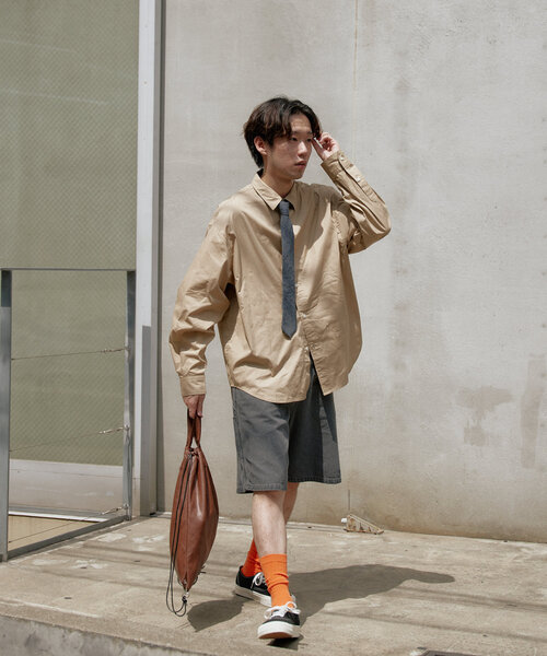 WHIMSIC（ウィムジック）の「【UNISEX】ネクタイ付きレギュラーカラ―シャツ（シャツ/ブラウス・レディース・ブルー/ピンク/ベージュ・FREE）」の7枚目の写真