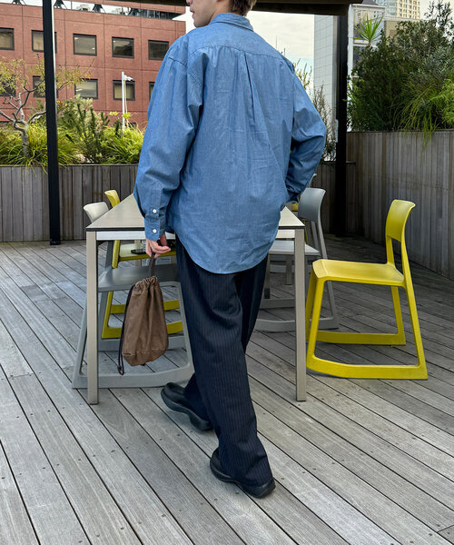 WHIMSIC（ウィムジック）の「【UNISEX】ネクタイ付きレギュラーカラ―シャツ（シャツ/ブラウス・レディース・ブルー/ピンク/ベージュ・FREE）」の17枚目の写真