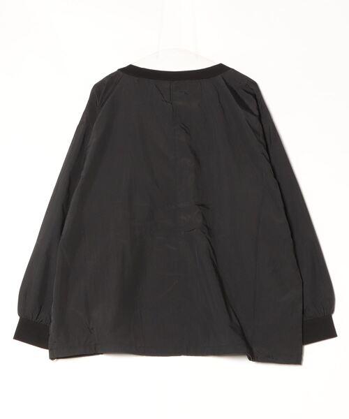 Per sist ence（パーシエンス）の「ナイロンVネックプリントプルオーバー（Tシャツ/カットソー・レディース・グレー/ブラック/アイボリー・FREE）」の4枚目の写真