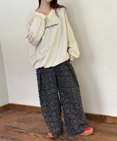 Per sist ence（パーシエンス）の「ナイロンVネックプリントプルオーバー（Tシャツ/カットソー・レディース・グレー/ブラック/アイボリー・FREE）」の13枚目の写真