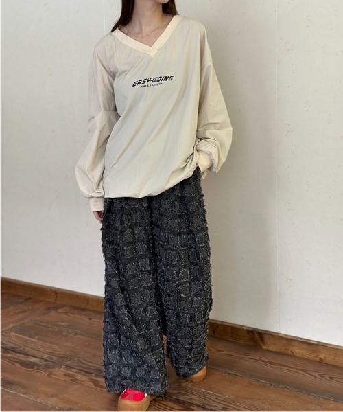 Per sist ence（パーシエンス）の「ナイロンVネックプリントプルオーバー（Tシャツ/カットソー・レディース・グレー/ブラック/アイボリー・FREE）」の16枚目の写真
