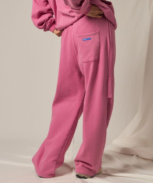 【SEQUENZ（シークエンズ）】DOUBLE KNEE WASHED SWEAT PANTS / スノーウォッシュ加工 刺繍 オーバーサイズ ヴィンテージライク 刺繍 裏起毛 【セットアップ対応】（スウェットパンツ）｜SEQUENZ（シークエンズ）