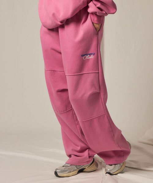 【SEQUENZ（シークエンズ）】DOUBLE KNEE WASHED SWEAT PANTS / スノーウォッシュ加工 刺繍 オーバーサイズ ヴィンテージライク 刺繍 裏起毛 【セットアップ対応】（スウェットパンツ）｜SEQUENZ（シークエンズ）