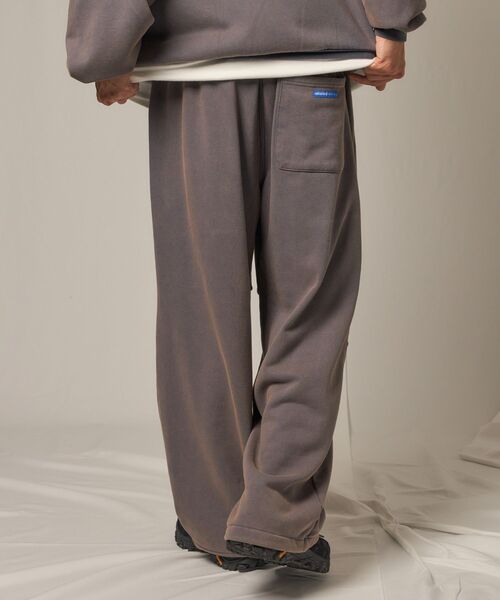 【SEQUENZ（シークエンズ）】DOUBLE KNEE WASHED SWEAT PANTS / スノーウォッシュ加工 刺繍 オーバーサイズ ヴィンテージライク 刺繍 裏起毛 【セットアップ対応】（スウェットパンツ）｜SEQUENZ（シークエンズ）