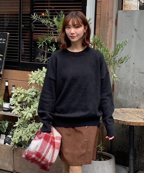 Teem Store(チームストア)の「【新仕様】万能ラウンドネック 柔らかいシンプルルーズニット マシュマロニット(ニット/セーター・レディース・ブラック/ブラウン/ピンク/ベージュ/ホワイト/ワインレッド/ダークグレー・F)」の16枚目の写真