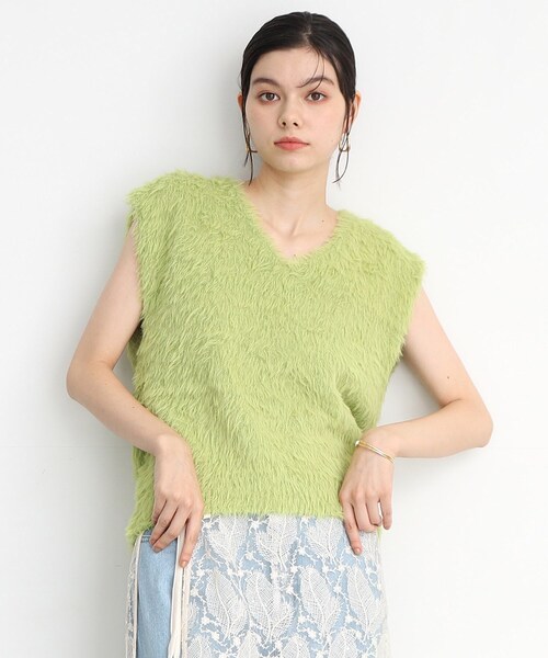 THE SHOP TK (ザ ショップ ティーケー )の「◆【ヒルナンデス!で紹介】Vネックフェザーベスト/洗える(ベスト・レディース・スミクロ/スモーキーグリーン系/ナチュラル・99)」の12枚目の写真