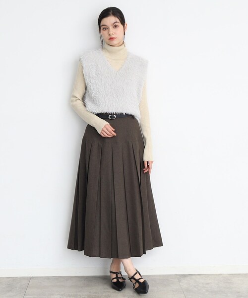 THE SHOP TK (ザ ショップ ティーケー )の「◆【ヒルナンデス!で紹介】Vネックフェザーベスト/洗える(ベスト・レディース・スミクロ/スモーキーグリーン系/ナチュラル・99)」の17枚目の写真