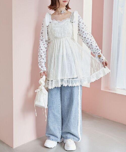 MAJESTIC LEGON（マジェスティックレゴン）の「ローズモチーフ付き長袖トップス（Tシャツ/カットソー・レディース・ホワイト系その他2/ブルー系その他2/ピンク系その他2/ホワイト系その他・MEDIUM）」の22枚目の写真