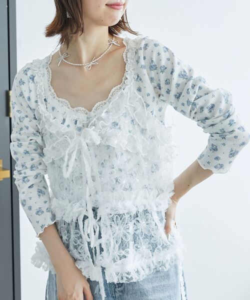 MAJESTIC LEGON（マジェスティックレゴン）の「ローズモチーフ付き長袖トップス（Tシャツ/カットソー・レディース・ホワイト系その他2/ブルー系その他2/ピンク系その他2/ホワイト系その他・MEDIUM）」の12枚目の写真