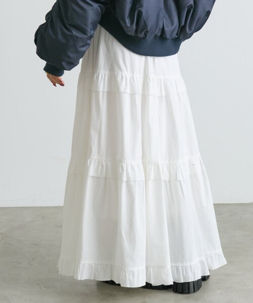 w closet（ダブルクローゼット）の「ティアードロングスカート（スカート・レディース・オフホワイト/ブラック/ブラウン・FREE）」の5枚目の写真