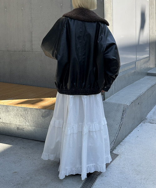 w closet（ダブルクローゼット）の「ティアードロングスカート（スカート・レディース・オフホワイト/ブラック/ブラウン・FREE）」の17枚目の写真