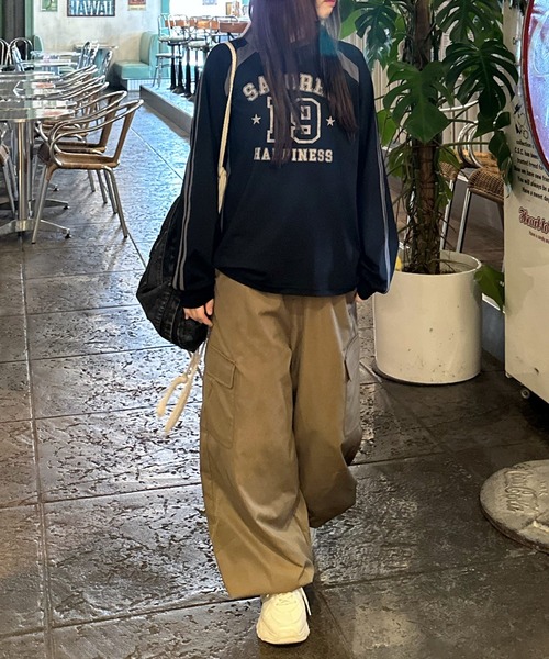 shrita（シュリータ）の「ボリュームワイドカーゴパンツ【低身長さん向けSサイズ展開あり】（カーゴパンツ・キッズ・ブラウン/ブラック/カーキ・S/M/L）」の4枚目の写真