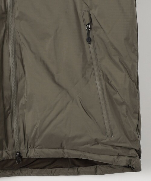 NANGA(ナンガ)の「NANGA/ナンガ AURORA TEX STAND COLLAR DOWNJACKET/オーロラ テックス スタンドカラー ダウン ジャケット(ダウンジャケット/コート・メンズ・ブラック/オリーブ・MEDIUM/LARGE/X-LARGE)」の6枚目の写真