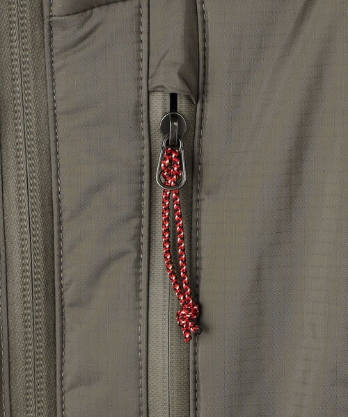 NANGA(ナンガ)の「NANGA/ナンガ AURORA TEX STAND COLLAR DOWNJACKET/オーロラ テックス スタンドカラー ダウン ジャケット(ダウンジャケット/コート・メンズ・ブラック/オリーブ・MEDIUM/LARGE/X-LARGE)」の7枚目の写真