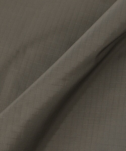 NANGA(ナンガ)の「NANGA/ナンガ AURORA TEX STAND COLLAR DOWNJACKET/オーロラ テックス スタンドカラー ダウン ジャケット(ダウンジャケット/コート・メンズ・ブラック/オリーブ・MEDIUM/LARGE/X-LARGE)」の9枚目の写真