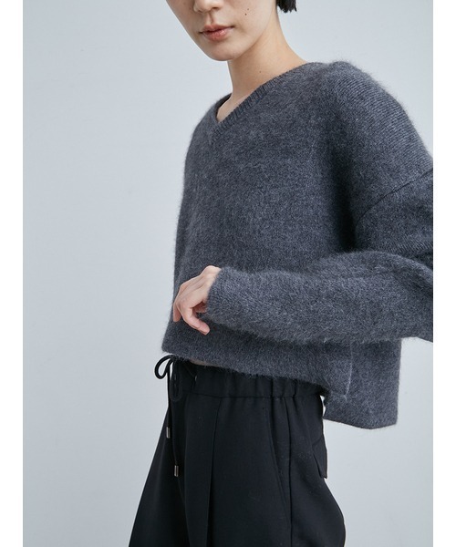 MIESROHE（ミースロエ）の「シャギーＶネックワイドニット（ニット/セーター・レディース・チャコールグレー/レッド/ホワイト・FREE）」の10枚目の写真