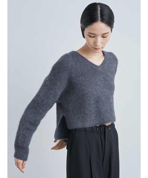 MIESROHE（ミースロエ）の「シャギーＶネックワイドニット（ニット/セーター・レディース・チャコールグレー/レッド/ホワイト・FREE）」の21枚目の写真