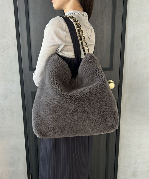 LAUTREAMONT(ロートレアモン)の「【VIOLAd'ORO】ELMO チェーンボアトートバッグ V-8680(トートバッグ・レディース・チャコールグレー/オフホワイト・FREE)」の5枚目の写真