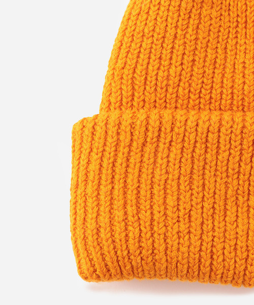Saturdays NYC(サタデーズ ニューヨークシティ )の「SOLID COLOR BEANIE(ニットキャップ/ビーニー・メンズ・イエロー/ネイビー/チャコールグレー・FREE)」の5枚目の写真