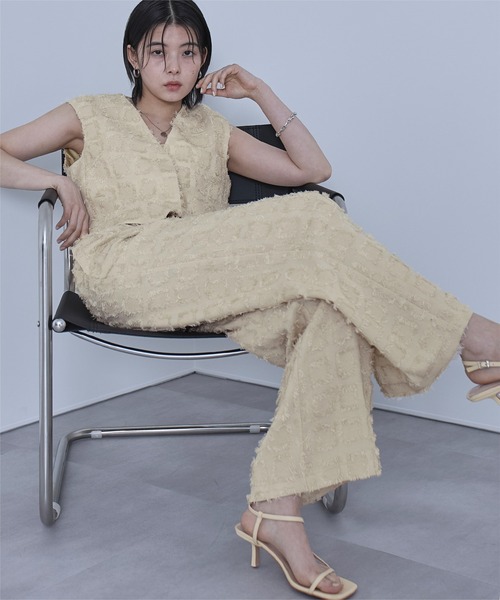 miette(ミエット)の「フリンジチェックVネックジレセットアップ(セットアップ・レディース・ネイビー/ブラック/ライトベージュ・FREE)」の15枚目の写真