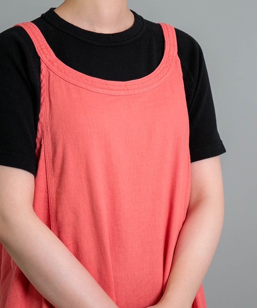 OMNIGOD（オムニゴッド）の「[OMNIGOD womens / オムニゴッド] ツイル スリーブレスドレス（ジャンパースカート・レディース・ネイビー/チャコールグレー/ホワイト/ピンク・FREE）」の7枚目の写真