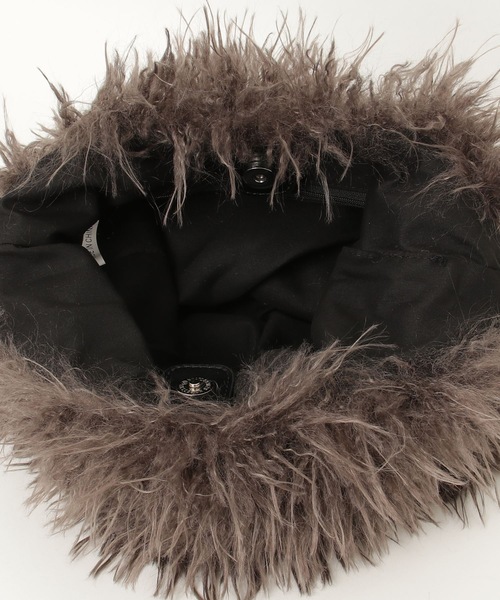 Lutim by u(ルチバイユー)の「Shaggy Fur Tote Bag / シャギーファートートバック(トートバッグ・レディース・グレー/チャコールグレー・FREE)」の20枚目の写真
