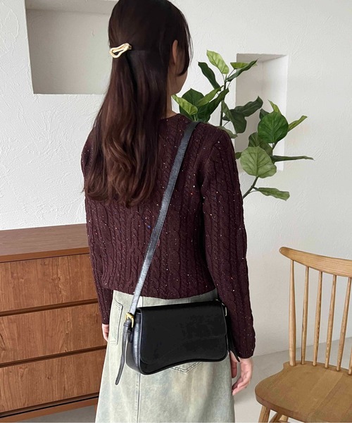 apres jour clair(アプレジュールクレア)の「【apres jour clair×ARIAZ】ウェーブフラップバッグ(ショルダーバッグ・レディース・ブラック/ダークブラウン・FREE)」の3枚目の写真