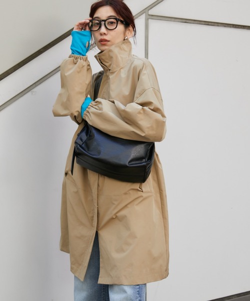 Auntie Rosa Holiday（アンティローザホリデー）の「ハイネックミドルコート（ダウンジャケット/コート・レディース・ベージュ・FREE）」の4枚目の写真