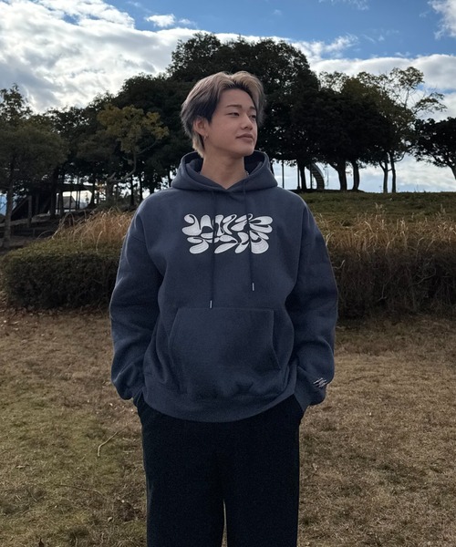 INTER FACTORY（インターファクトリー）の「たいりんカップル - チャーム付きオーバーサイズパーカー made in INTERFACTORY（パーカー・レディース・ホワイト/ブラック/ネイビー・LARGE/MEDIUM）」の15枚目の写真