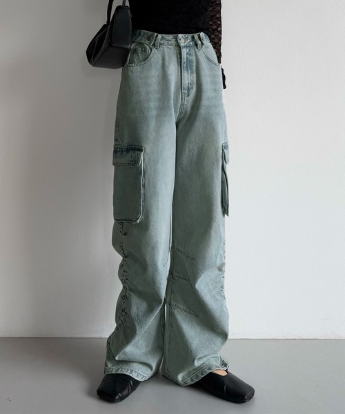 callautia（カラウティア）の「サイドギャザーデニムカーゴパンツ（デニムパンツ・レディース・ブラック/ライトブルー/ブルー・LARGE/MEDIUM/SMALL）」の11枚目の写真