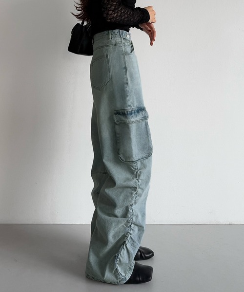 callautia（カラウティア）の「サイドギャザーデニムカーゴパンツ（デニムパンツ・レディース・ブラック/ライトブルー/ブルー・LARGE/MEDIUM/SMALL）」の13枚目の写真