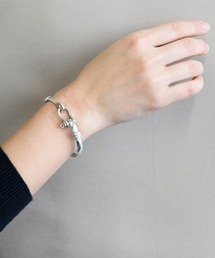 sowi（ソーイ）の「SV　シャックル　バングル（バングル/リストバンド）」