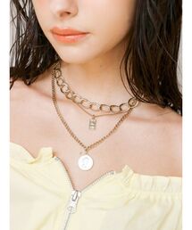 3連チェーンネックレス