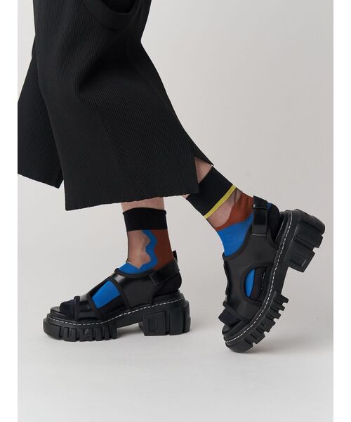 UN3D.（アンスリード）の「ASYMMETRY SHEER SOCKS / アシンメトリーシアーソックス（ソックス/靴下・レディース・ターコイズブルー/ブルー・FREE）」の4枚目の写真