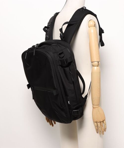 Aer(エアー)の「【Aer / エアー】 Travel Collection Travel Pack 3 Small(バックパック/リュック・メンズ・ブラック・FREE)」の2枚目の写真