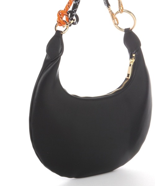 LE VERNIS（ル・ベルニ）の「【LE VERNIS(ル・ベルニ)】ParaMoonbag（ハンドバッグ・レディース・ブラック/アイボリー・FREE）」の17枚目の写真